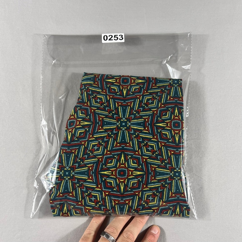 LuLaRoe Geometric Kaleidoscope Print Leggings One Size OS Blue Red Yellow Mosaic - Picture 12 of 12